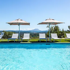 Thecamp Premium Lodge- Aix En Provence Hotel